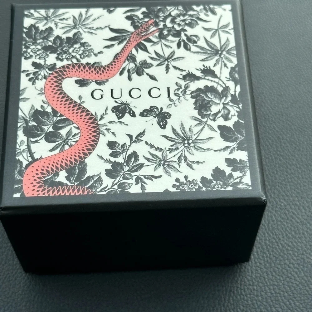 Gucci ring crystals authentic 100% - Picture 9 of 9